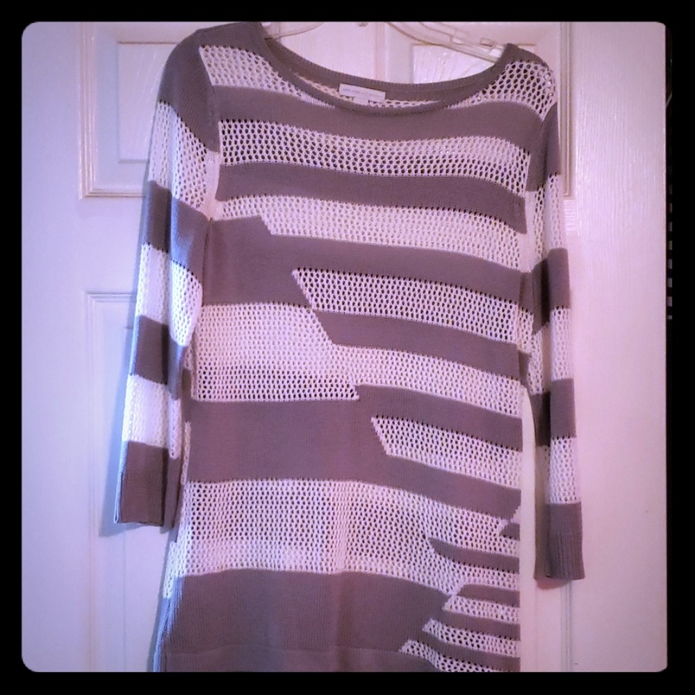 New York & Company Lightweight Sweater
